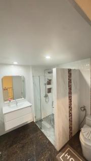 Family House Patong - Homestay - Strand Patong - 2