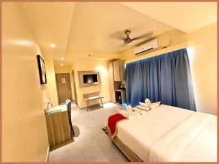 SEA VIEW from ROOFTOP The O-Turtle Resort Near Jagannath Temple - Lift And Resturent Facilities - Fully Air Conditioning Luxuray Rooms - Couple Friendly- A Top Rated Luxuaray Hotel - 5