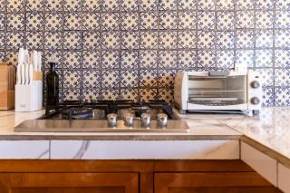 5min to Beach & Downtown, High-Speed WiFi, Laundry Service, PetsOK - 3