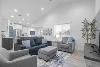 Peaceful Idaho Falls Stay Sleeps 8 - 6