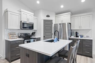 Peaceful Idaho Falls Stay Sleeps 8 - 2