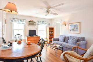 Community beach and sundeck - 7