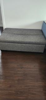 King Bed Ensuite Toilet Central Mississauga - Mississauga - 9