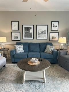 Birdie on the Green Bright 2BR Golfside Condo w9 Stunning Views & Modern Comfort - 0