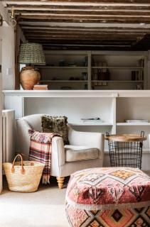 Mulberry Coach House - 8