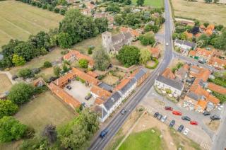 Mulberry Coach House - 4