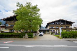 ROJ Rooms & Suites - 4