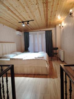 davit batoni small house - 4