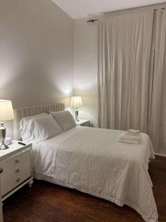 Modern Cajun Retreat Near Downtown - 5