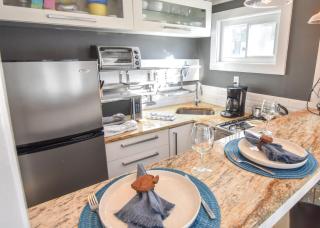 Gas Fireplace Front Patio & Parking Spot - 3