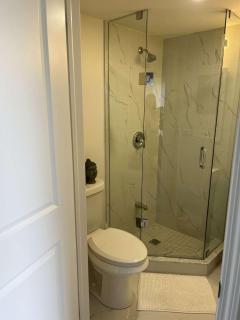 Modern 1BR Suite close to Toronto Airport - 8