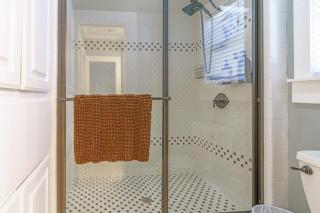 Downtown San Antonio, Tx Sized Bungalow! - 4