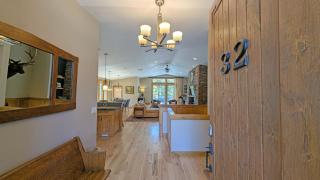 Yellow Pine 32 home - 3