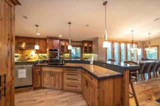 Yellow Pine 32 home - 1