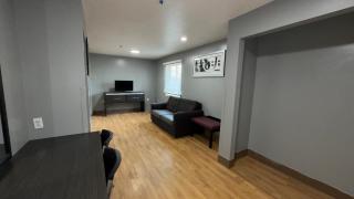 Welcome Suites Hazelwood Extended Stay Hotel - 6