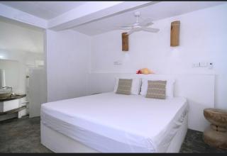 Banana Bay Beach Club - 2