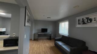 Welcome Suites Hazelwood Extended Stay Hotel - 9