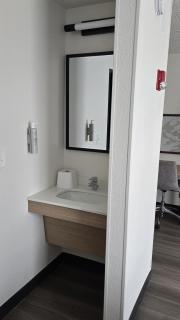 Spark By Hilton Wilmington - 5