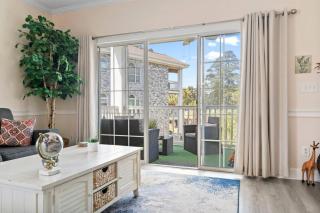 Travel the World Pet-Friendly Global-Themed Condo w Natural Light - 1