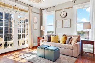 Downtown at the Derenne - 5