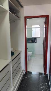 House with three bedrooms and pool - 9