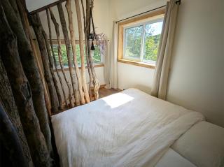 Lakefront Chalet - 3-BR Near Montréal - 8