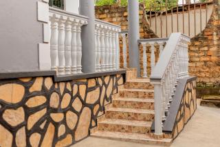 Paradise Pathways Lweza - 3