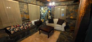 Cozy Stone Retreat - 2