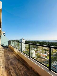 Luxurious new penthouse with ocean views - 2
