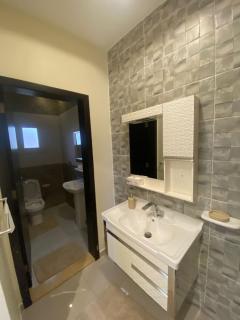 Perfect elegant apartment for families in Al-Naeem neighborhood - 7