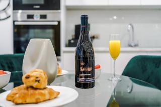 #75 Stunning Landmark Suite Birmingham sleeps 4 - 3