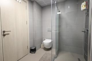 SkyCity Deluxe - City View - Parking Included - 16th Floor - 8