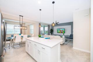 3151-207NC STOREY LAKE, CONDO 2/2 LAKE VIEW - 0