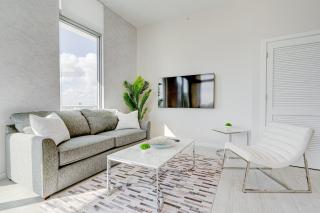 3900-602LG DESIGN DISTRICT, CONDO 2 BEDROOMS & 2 BATHROOMS - 2