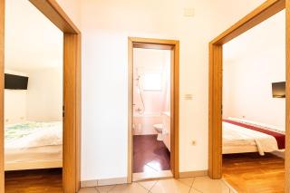 A6 apt w terrace & sea view 4 min walk to beach - 5