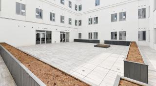 For Students Only Chic Studio Apartments at Cross House in Plymouth - 3