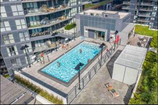 Hidden gem in Humber bay shores Toronto with parking - 2