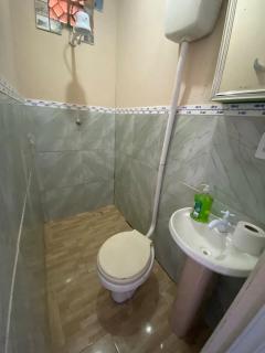 Casa em Coroados - 800 metros da praia - 1