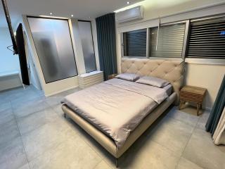 Spacious Beachfront Apartment - 1