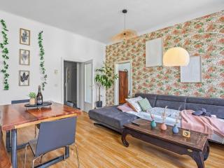 BOHO Dream Apartment 4BR AC Big - 9