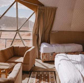 Luxury Desert Stars - 0