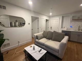 Cornhill Cozy Apt Free Parking, Kitchen, WD - 0