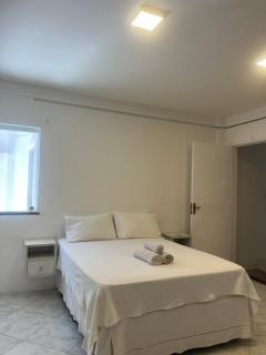 Apatapamento 2 quartos com excelente localização, segurança e com tudo o que você e sua família precisam pra uma estadia confortável! - 3