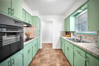 Temple House King Bd Free Parking Outdoor Seating - 4