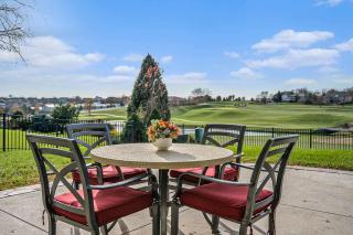 Mulligan Manor Golf Course Views Fun Amenities - 7