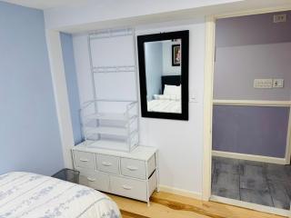 Beautiful 2 Bedroom Suite - 6