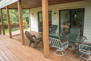 Lake Lanier Hideaway Waterfront with Game Room and Dock - 7