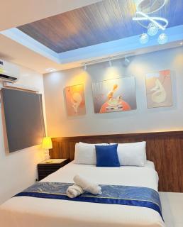 DJS Home Studio Gensan Netflix,free wifi,hot&cold shower,near Airport - 6