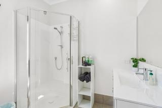 Redcliffe Retreat in great central location - 1