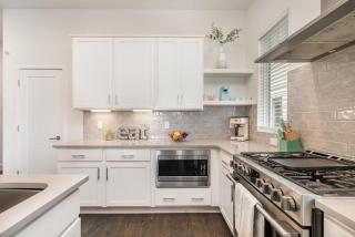 Double Time - Ping-Pong Table - Mins to Germantown - 4